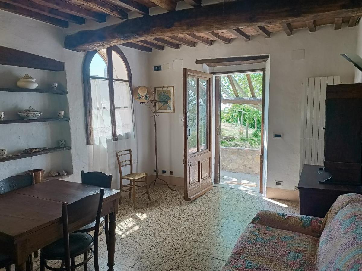 Casale di Pari Casa Natiゲストハウス エクステリア 写真